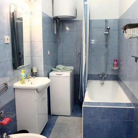 Apt. Center Mi2